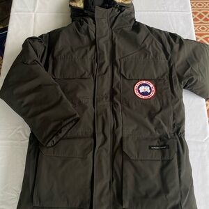 Canada Goose Gray Men’s Expedition Parka